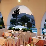 Hotel Niriides